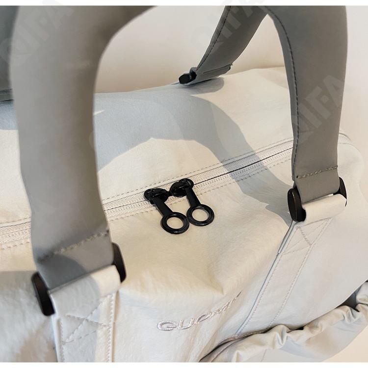 Женская Дорожная сумка CC5456_5215-1