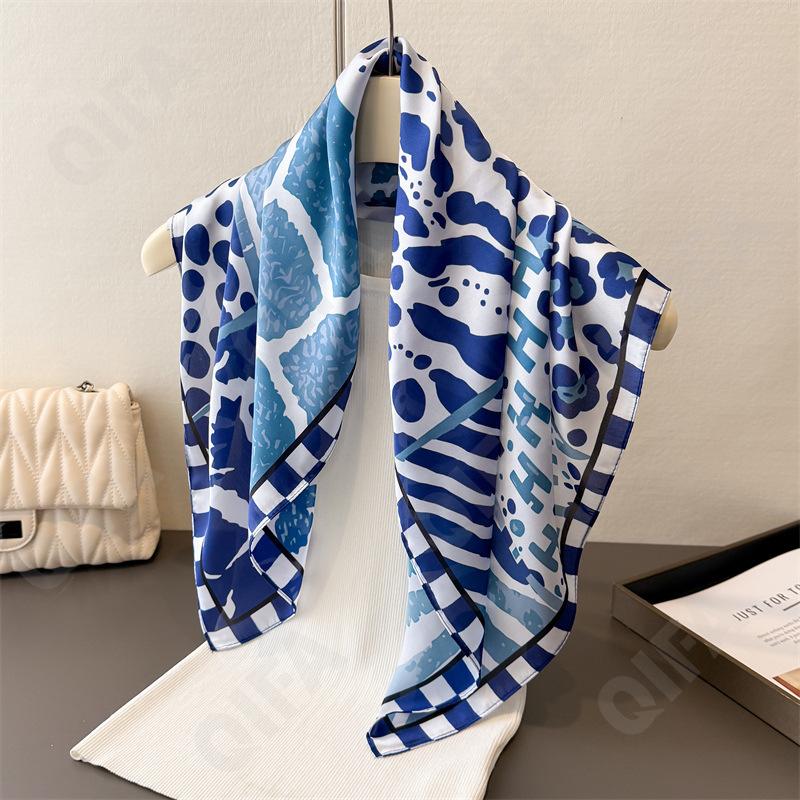 Женский Платок CC4193_FG116-1 Женский Платок CC4193_FG116-1