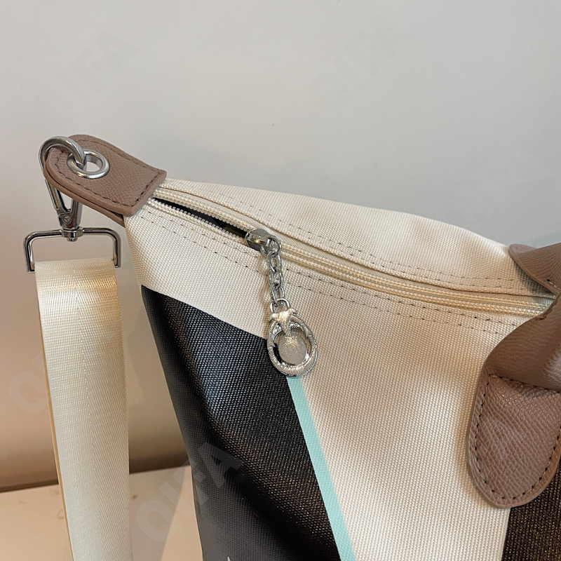 Женская Дорожная сумка CC096_8208-1 Женская Дорожная сумка CC096_8208-1