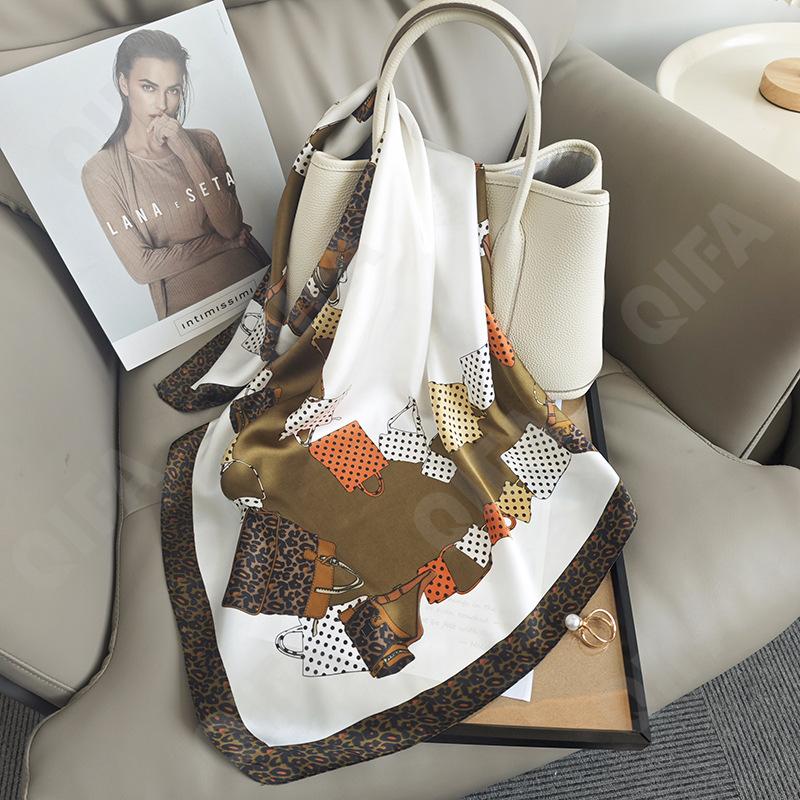 Женский Платок CC4594_70FJ454-3 Женский Платок CC4594_70FJ454-3