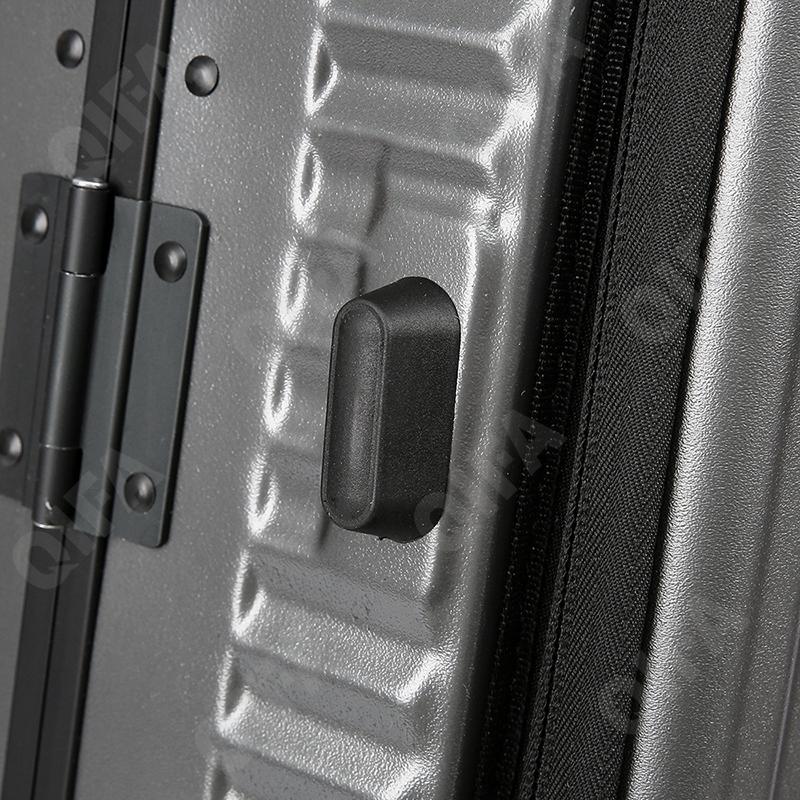 Мужской Чемодан CC3220_908-1_252_2719_25