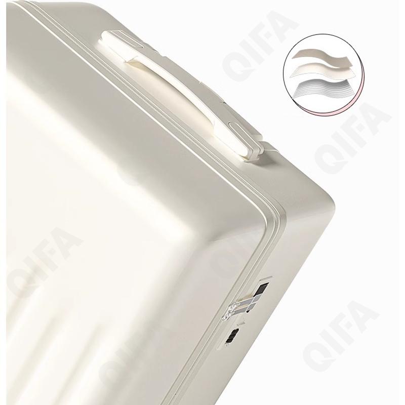 Женский Чемодан CC4530_QFM-251A-1