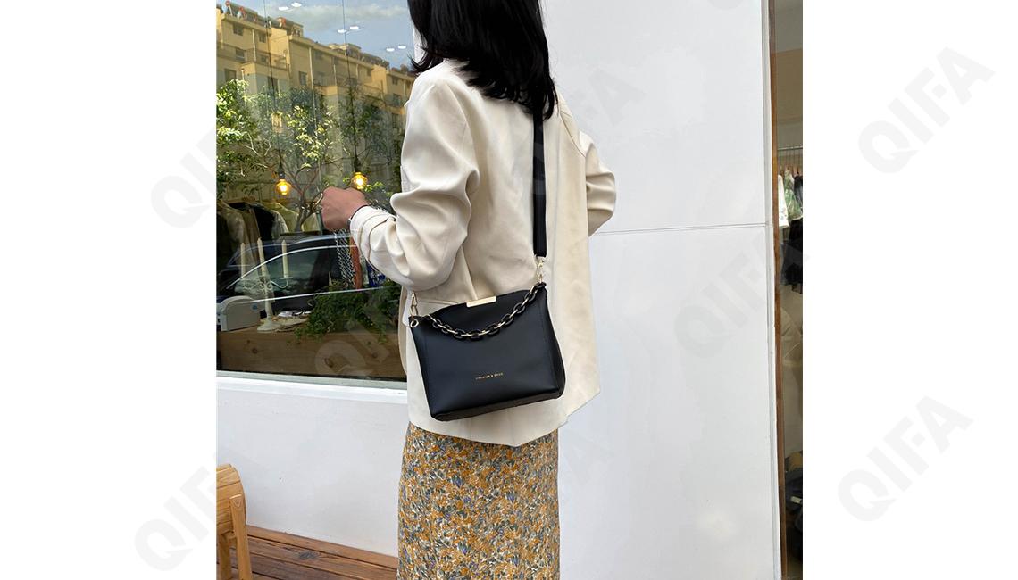 Женская Сумка CC423_2225-4