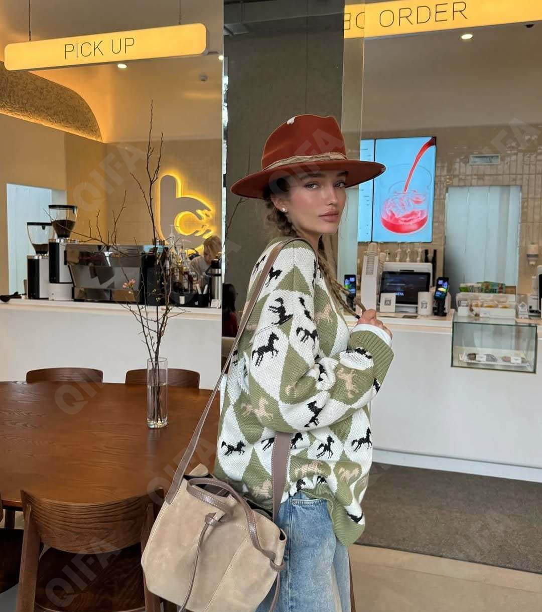 Женский Джемпер CC5406_LZ1042_231_1778_33 Женский Джемпер CC5406_LZ1042_231_1778_33