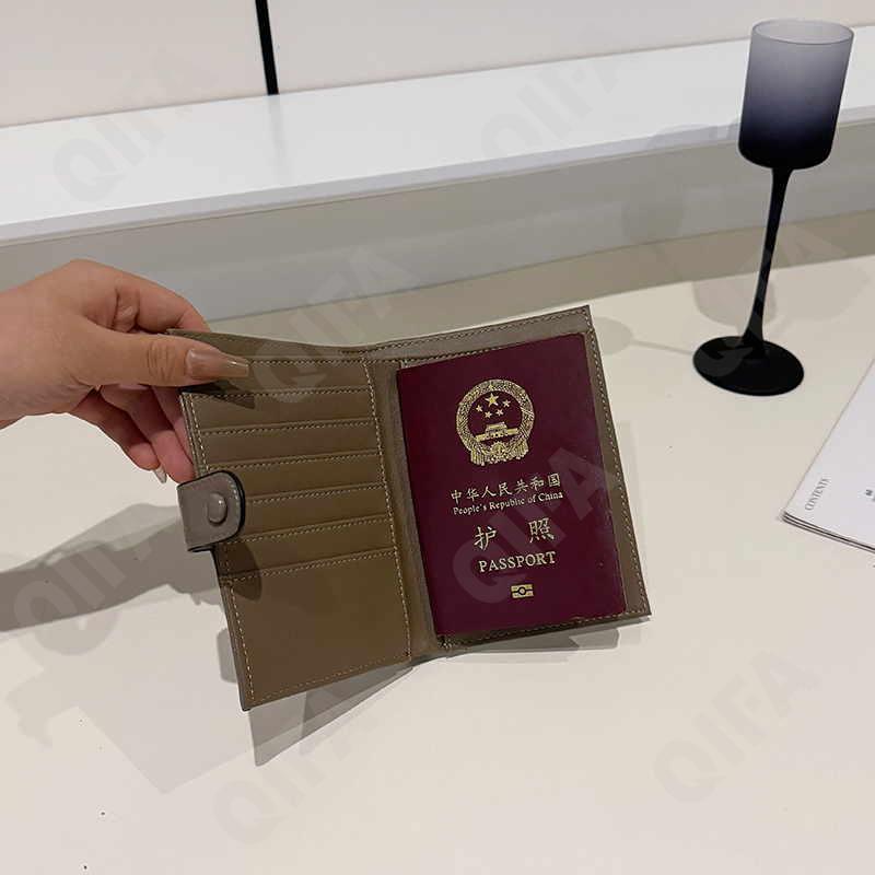 Женская Обложка на документы CC036_2210-1 Женская Обложка на документы CC036_2210-1