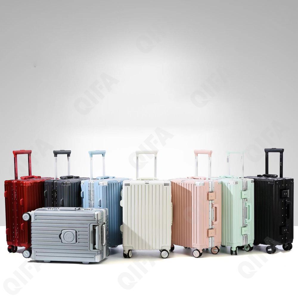 Женский Чемодан CC3075_PC266-26