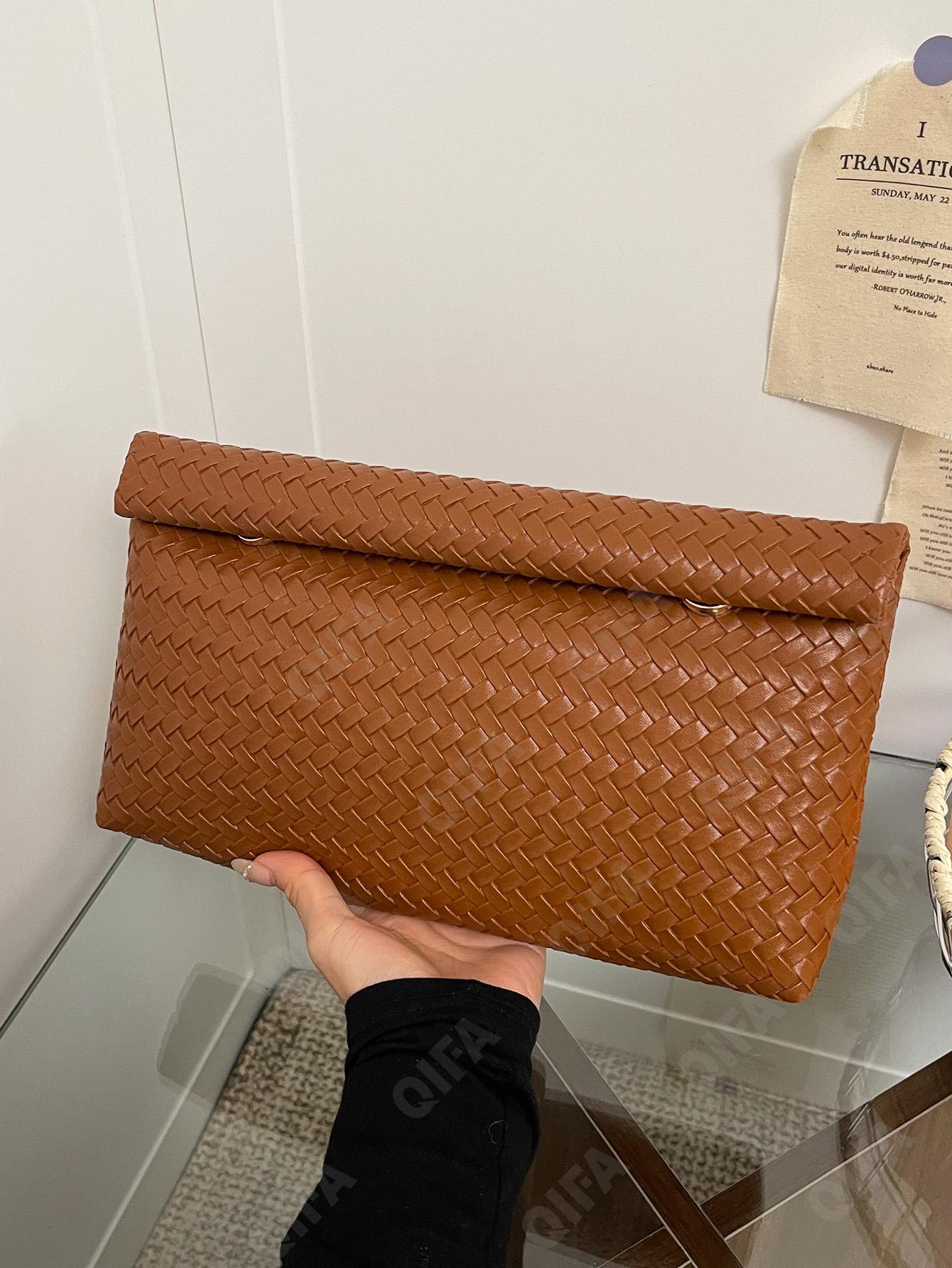 Женский Клатч CC423_11793-1 Женский Клатч CC423_11793-1