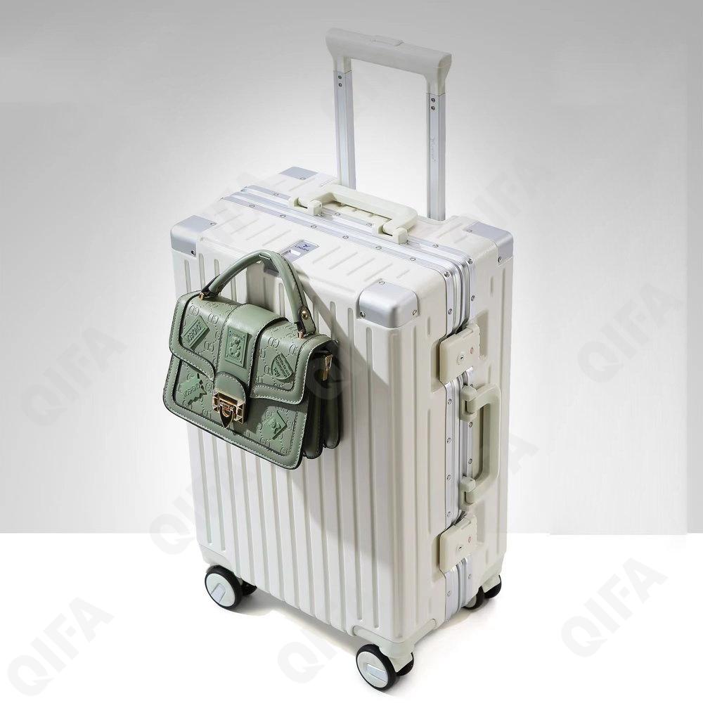 Женский Чемодан CC3075_PC266-26