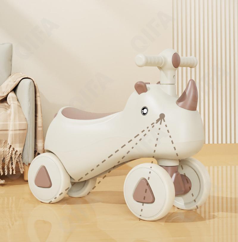 Детский Беговел CC3027_107-2