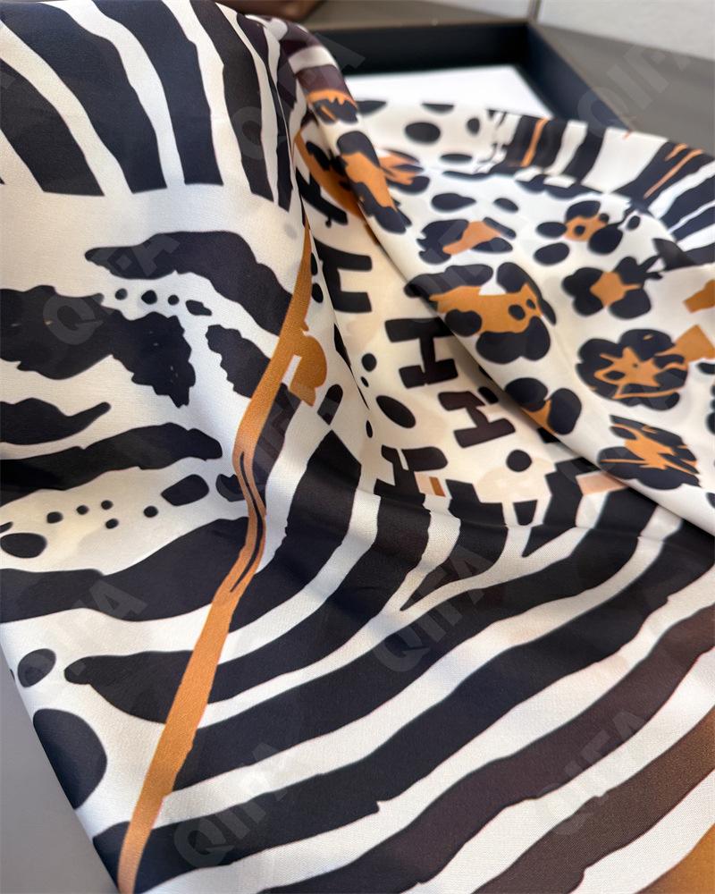 Женский Платок CC4193_FG116-1 Женский Платок CC4193_FG116-1