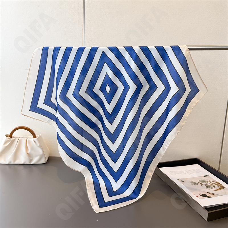 Женский Платок CC4193_FG126-1 Женский Платок CC4193_FG126-1