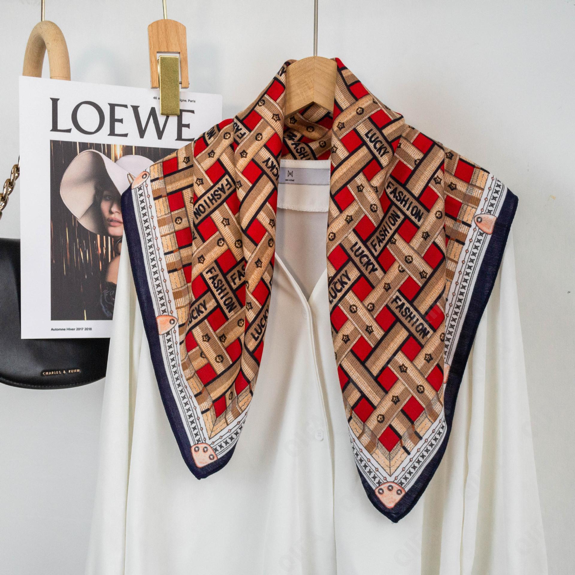 Женский Платок CC4594_68RZW19-3 Женский Платок CC4594_68RZW19-3