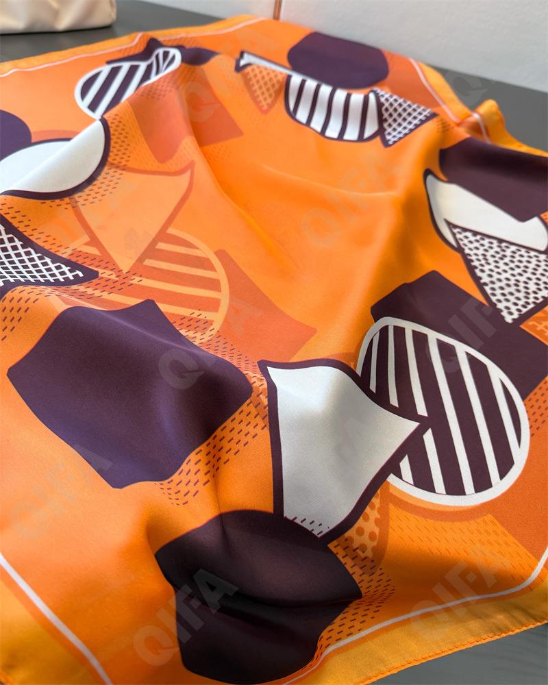 Женский Платок CC4193_FG128-1 Женский Платок CC4193_FG128-1