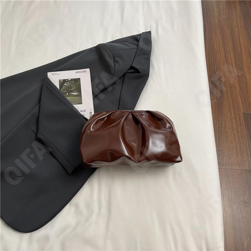 Женский Клатч CC1787_NIU8913-1 Женский Клатч CC1787_NIU8913-1