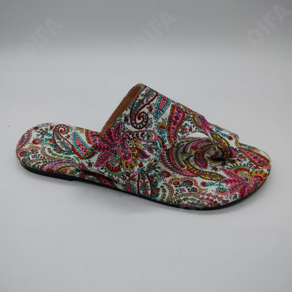 Женские Шлепанцы CC3974_I0D80-2 Женские Шлепанцы CC3974_I0D80-2