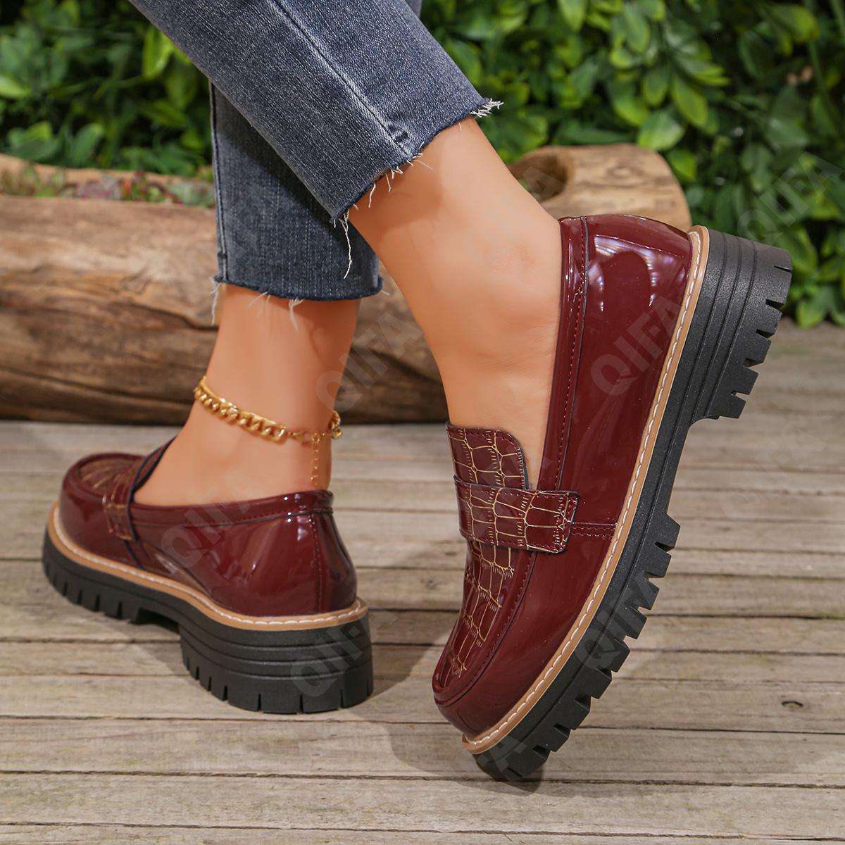 Женские Лоферы