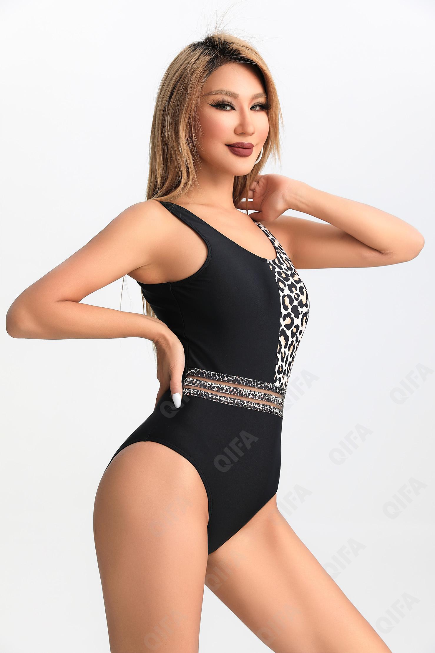 Женский Купальник слитный CC3558_W126-1