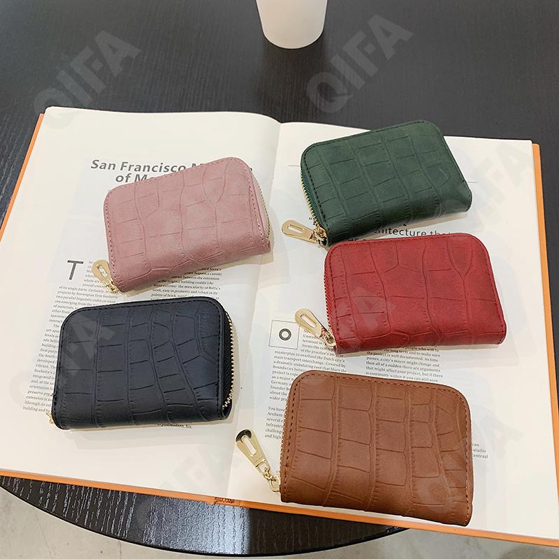 Женская Кредитница CC036_3020-1