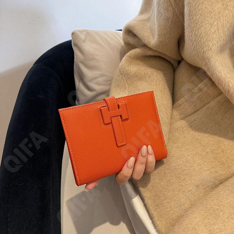 Женская Обложка на документы CC036_2244-1