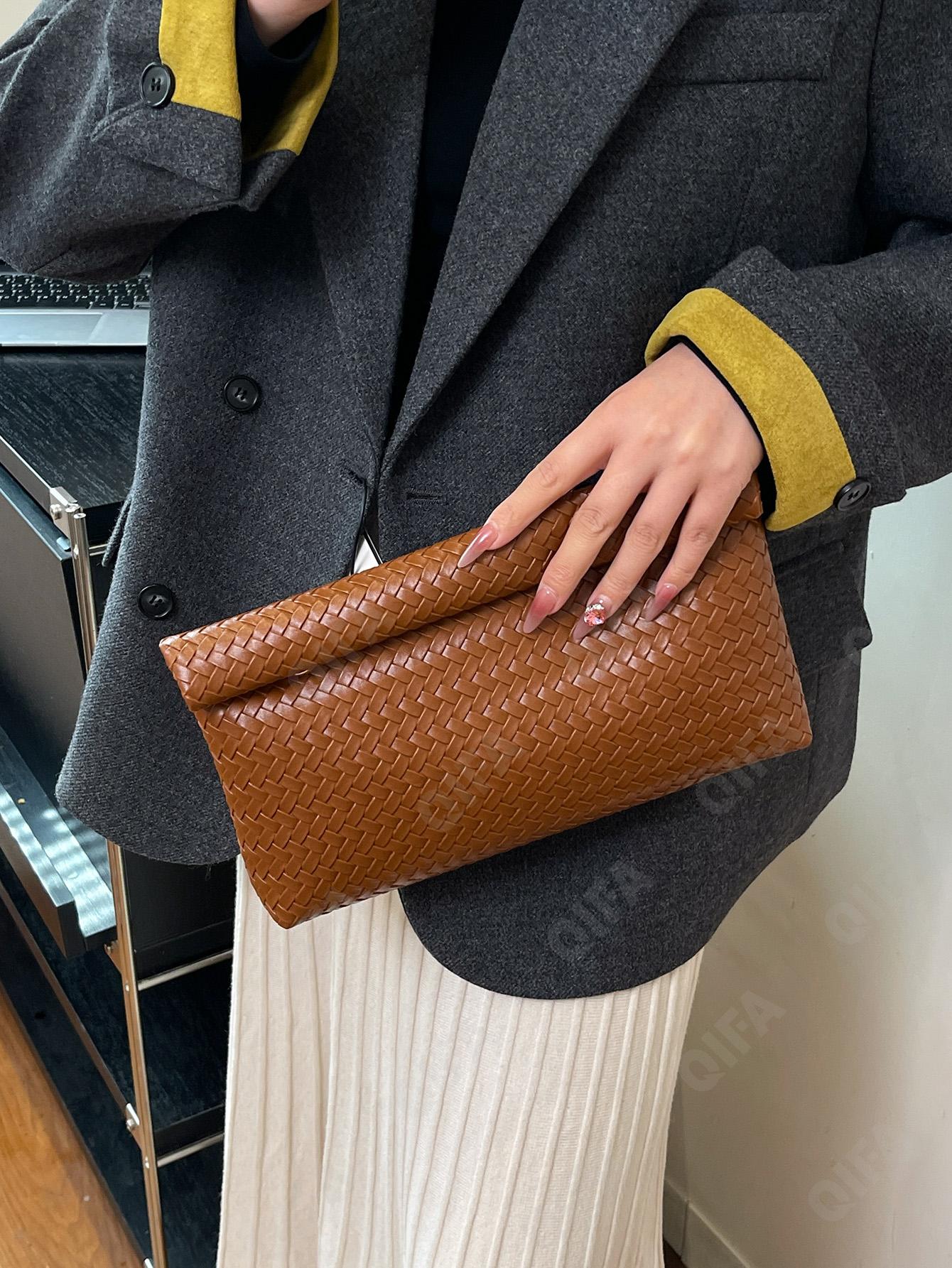 Женский Клатч CC423_11793-1 Женский Клатч CC423_11793-1