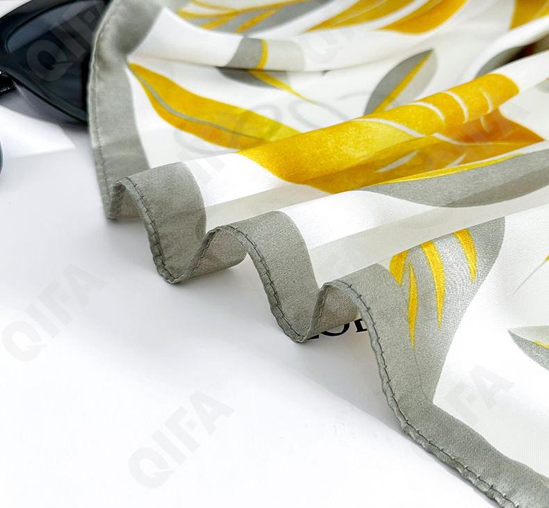 Женский Платок CC4594_70FJ435-1