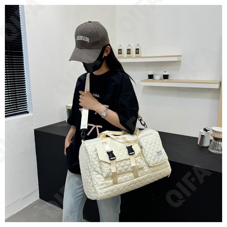 Женская Дорожная сумка CC423_11105-1