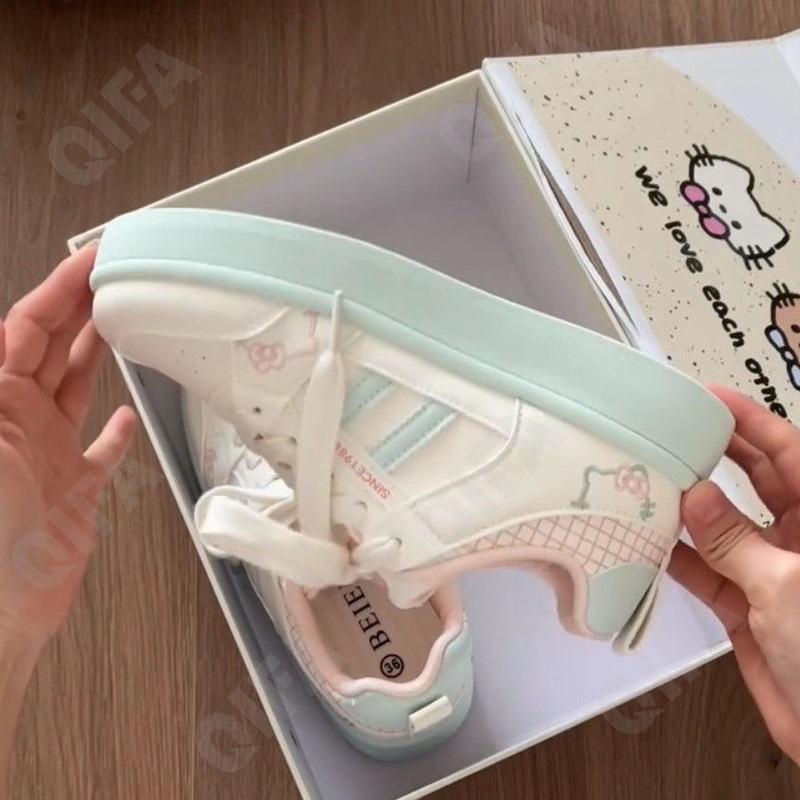 Женские Кроссовки