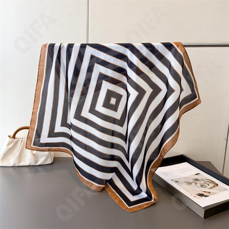 Женский Платок CC4193_FG126-1 Женский Платок CC4193_FG126-1