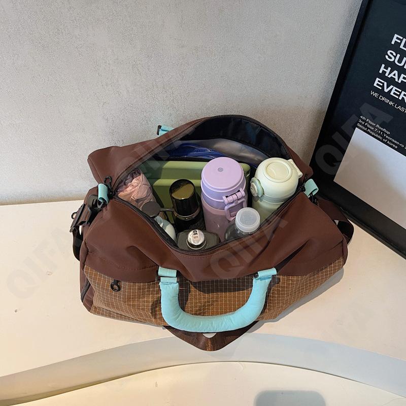 Женская Дорожная сумка CC423_20098-1