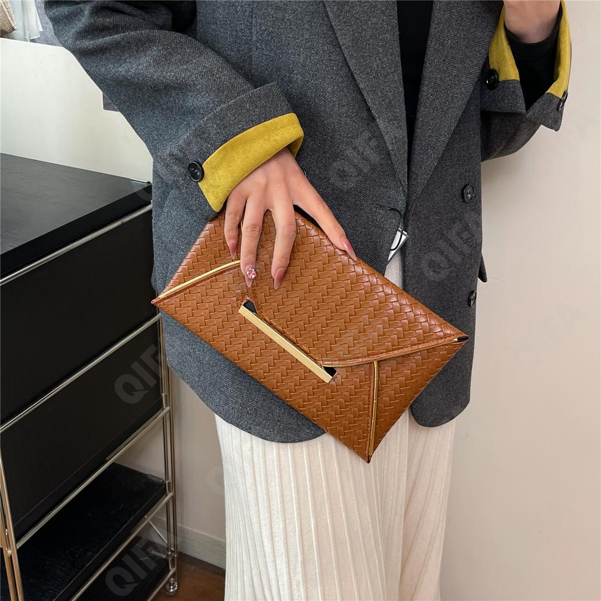 Женский Клатч CC423_11815-1 Женский Клатч CC423_11815-1