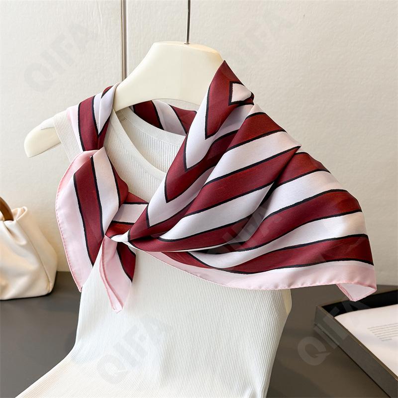 Женский Платок CC4193_FG126-1 Женский Платок CC4193_FG126-1