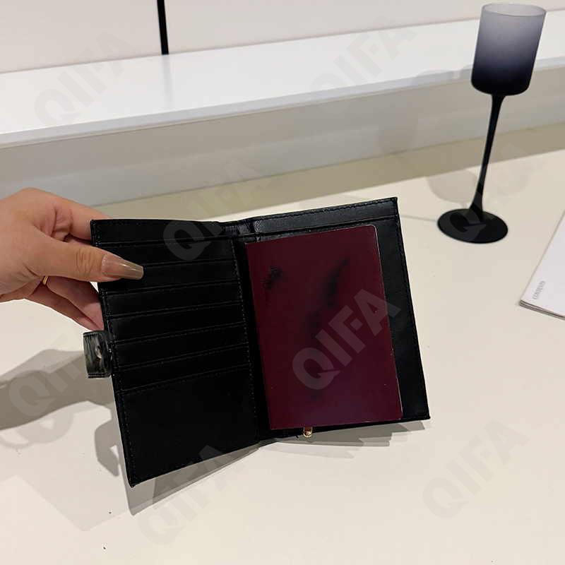 Женская Обложка на документы CC036_2210-1 Женская Обложка на документы CC036_2210-1