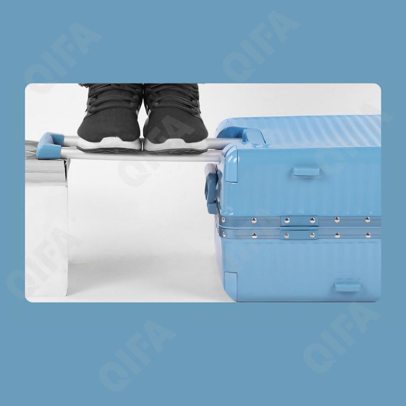 Женский Чемодан CC4530_QFM-326B-1