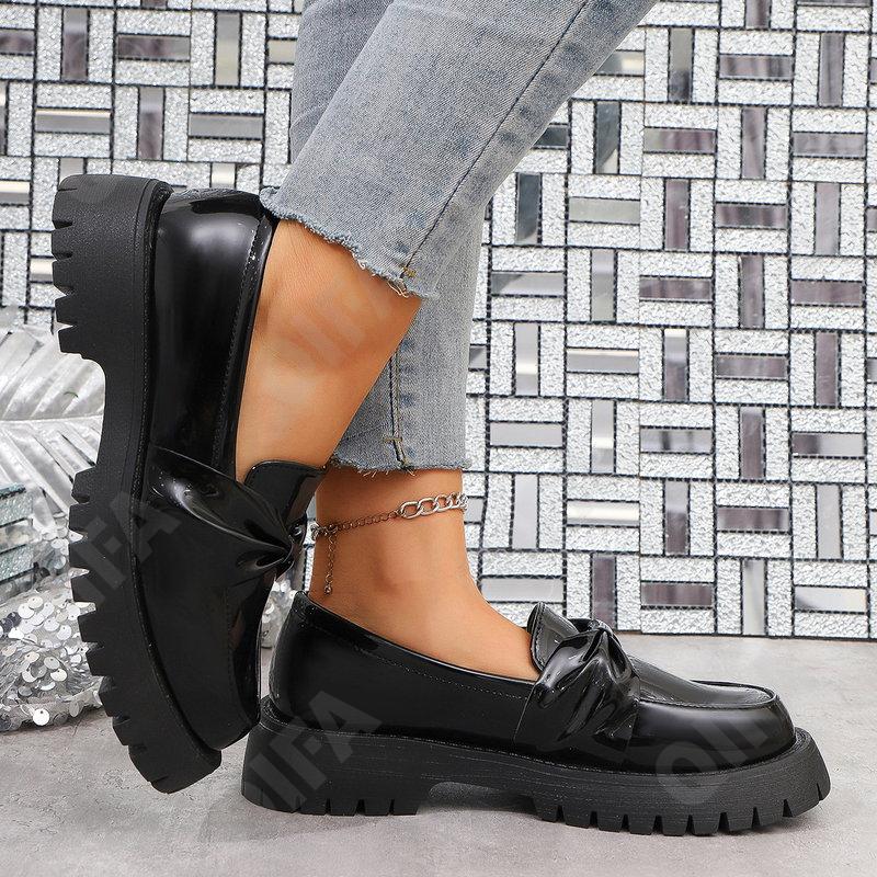 Женские Лоферы