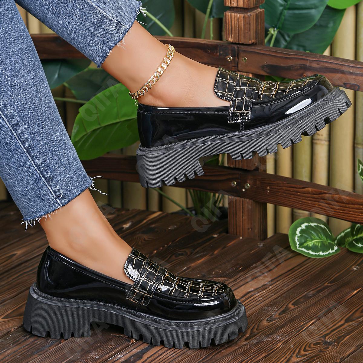 Женские Лоферы