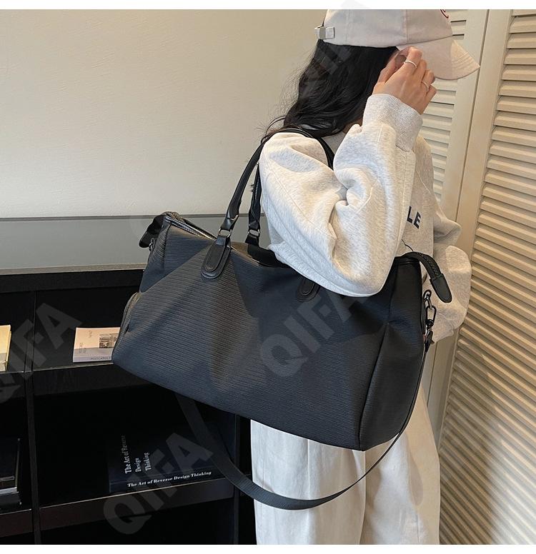 Женская Дорожная сумка CC423_20404-4