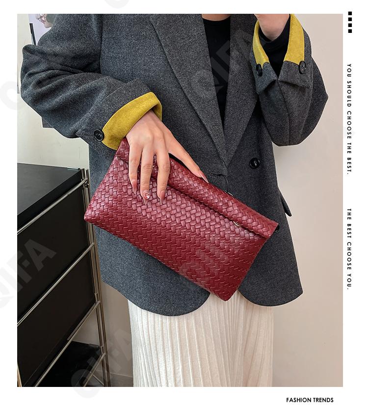 Женский Клатч CC423_11793-1 Женский Клатч CC423_11793-1