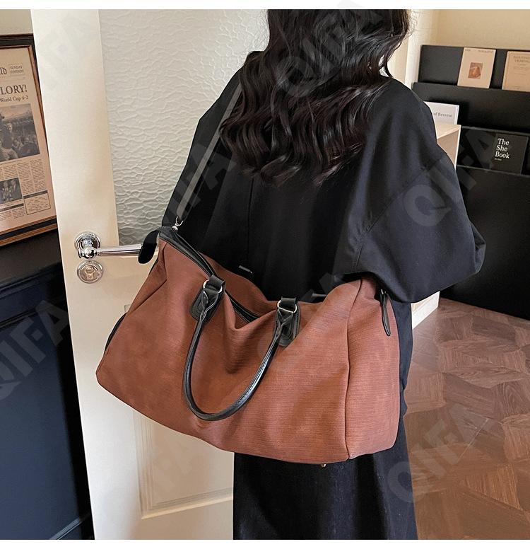 Женская Дорожная сумка CC423_20404-4