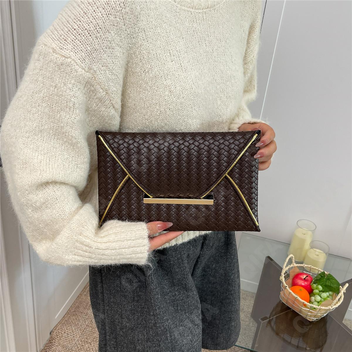 Женский Клатч CC423_11815-1 Женский Клатч CC423_11815-1