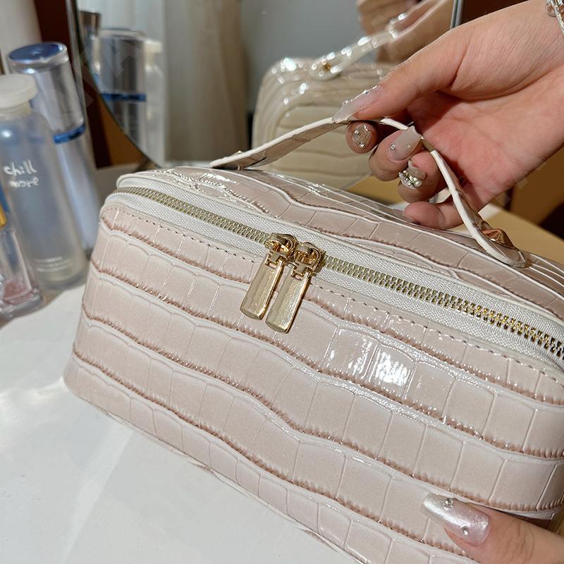 Женская Косметичка CC036_16803-6