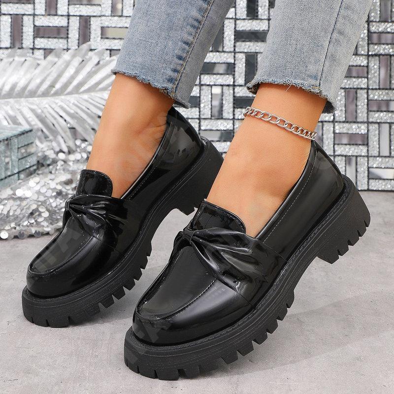 Женские Лоферы