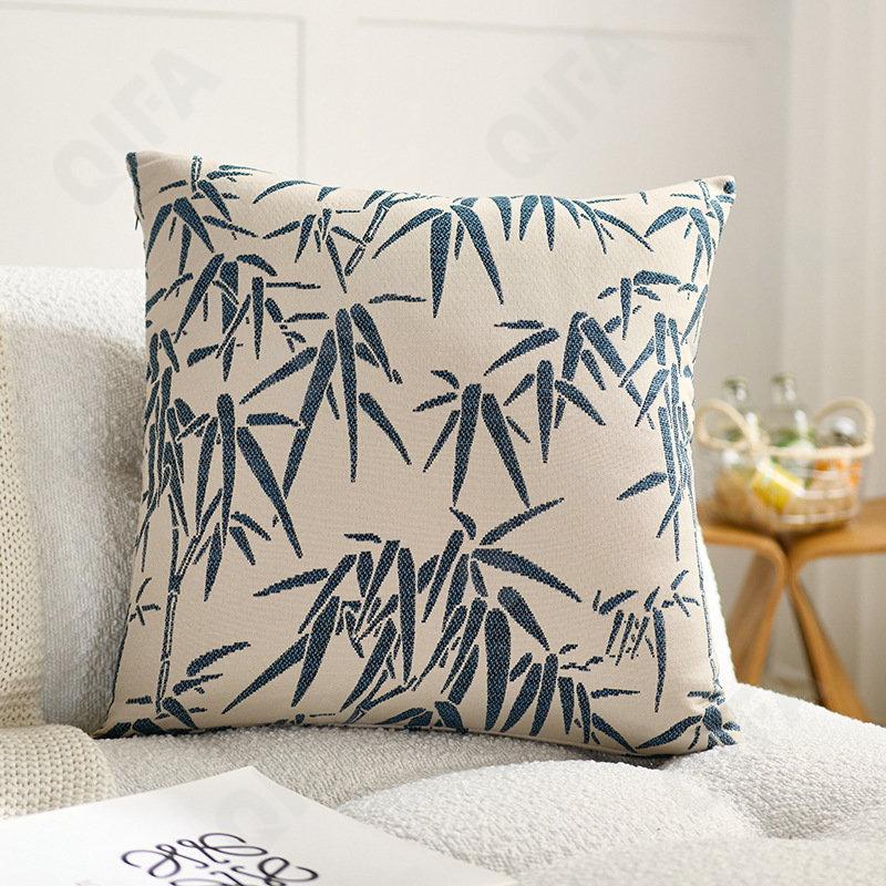 Декоративная подушка