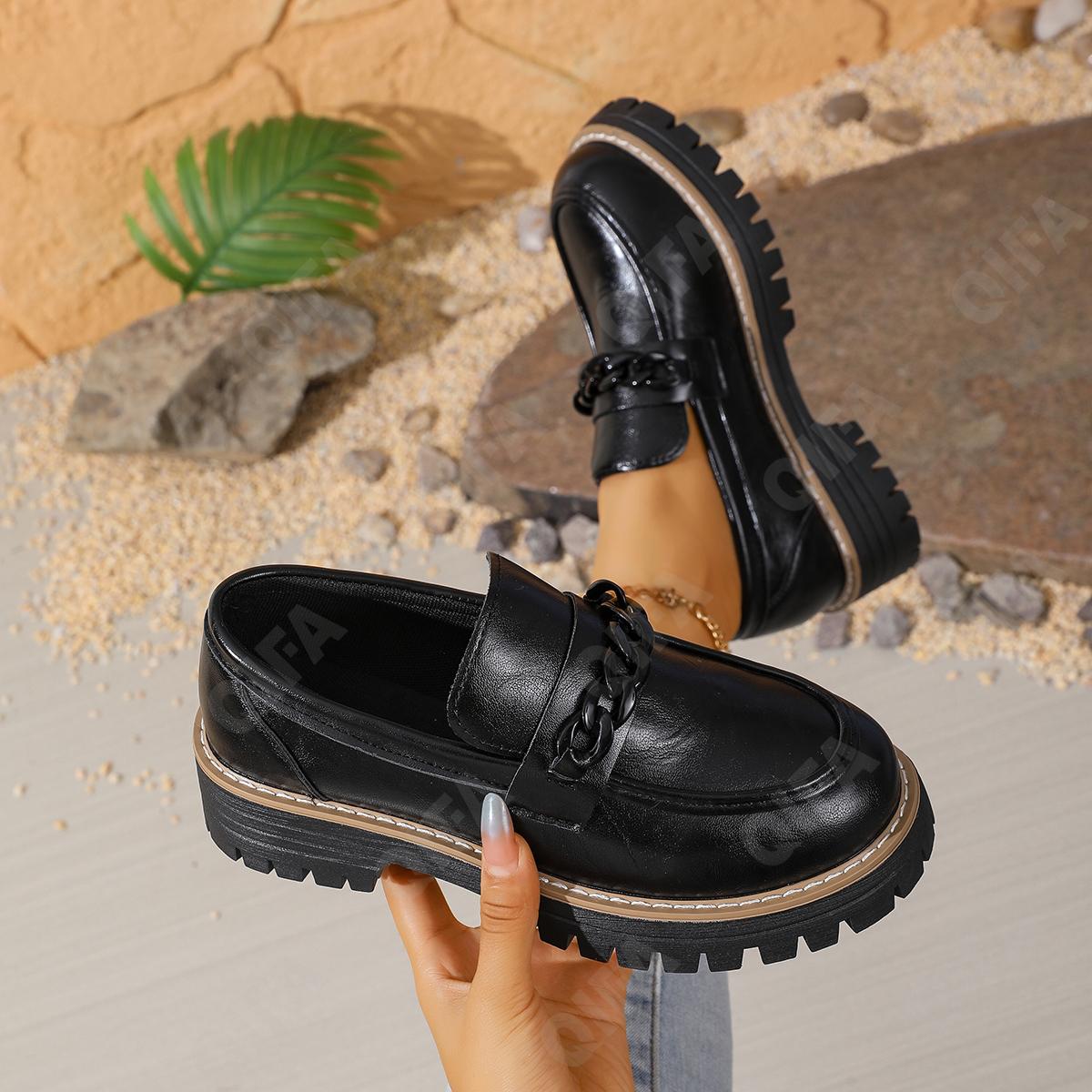 Женские Лоферы