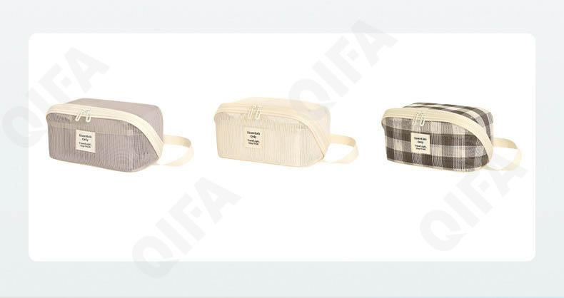 Женская Косметичка CC4380_031-1 Женская Косметичка CC4380_031-1