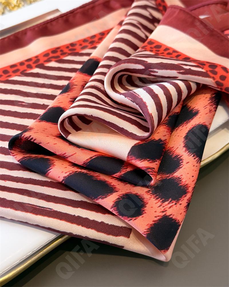 Женский Платок CC4193_FG112-1 Женский Платок CC4193_FG112-1