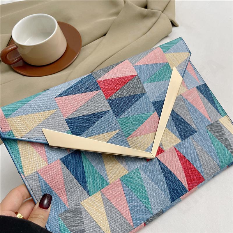 Женский Клатч CC1787_NIU6038-4 Женский Клатч CC1787_NIU6038-4