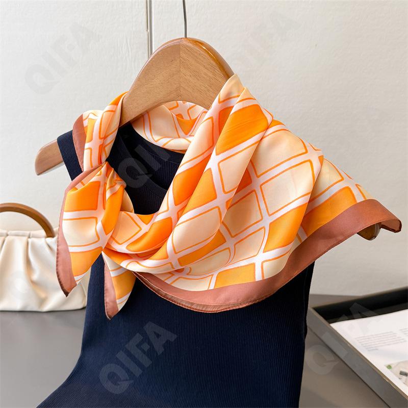 Женский Платок CC4193_FG123-1 Женский Платок CC4193_FG123-1