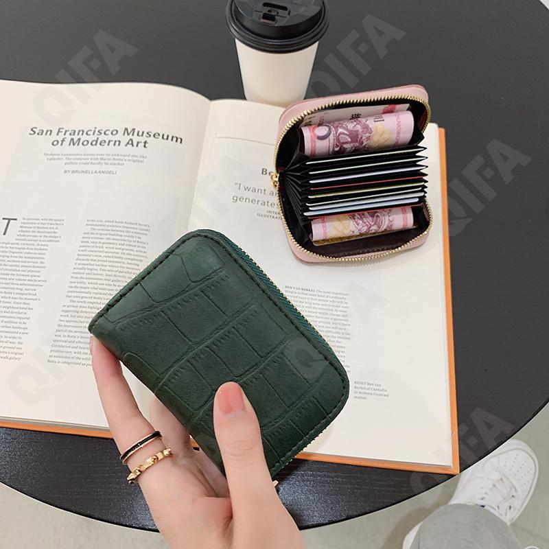 Женская Кредитница CC036_3020-1