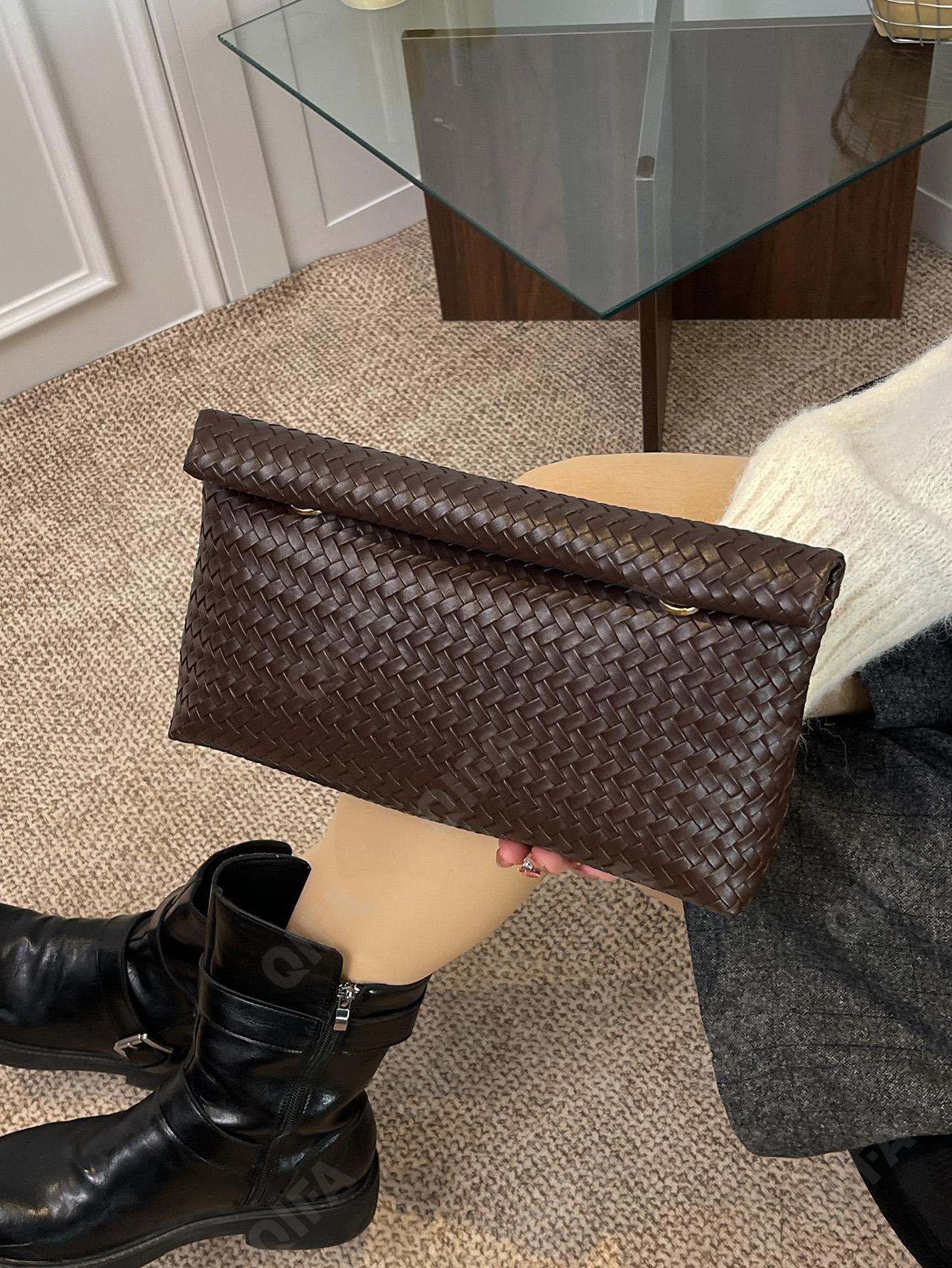 Женский Клатч CC423_11793-1 Женский Клатч CC423_11793-1