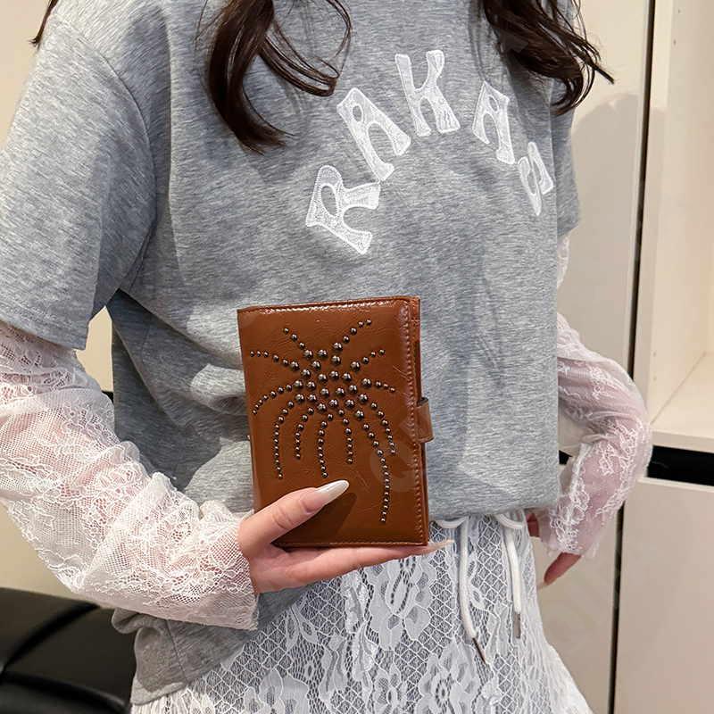 Женская Обложка на документы CC036_2210-1 Женская Обложка на документы CC036_2210-1